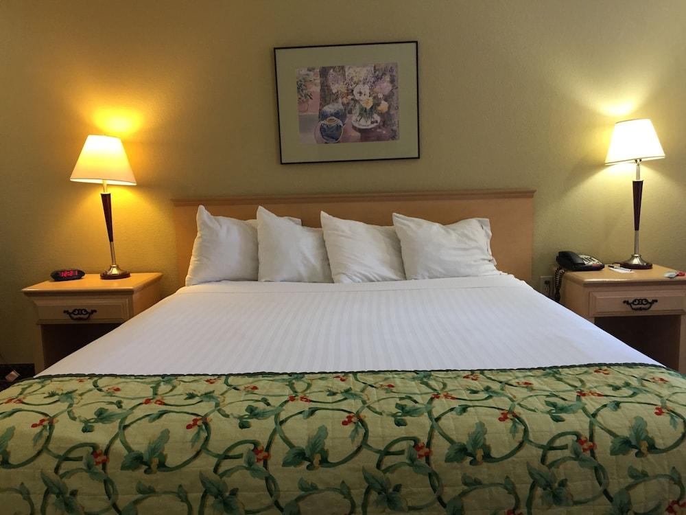 Surestay Hotel By Best Western Ukiah Exterior photo