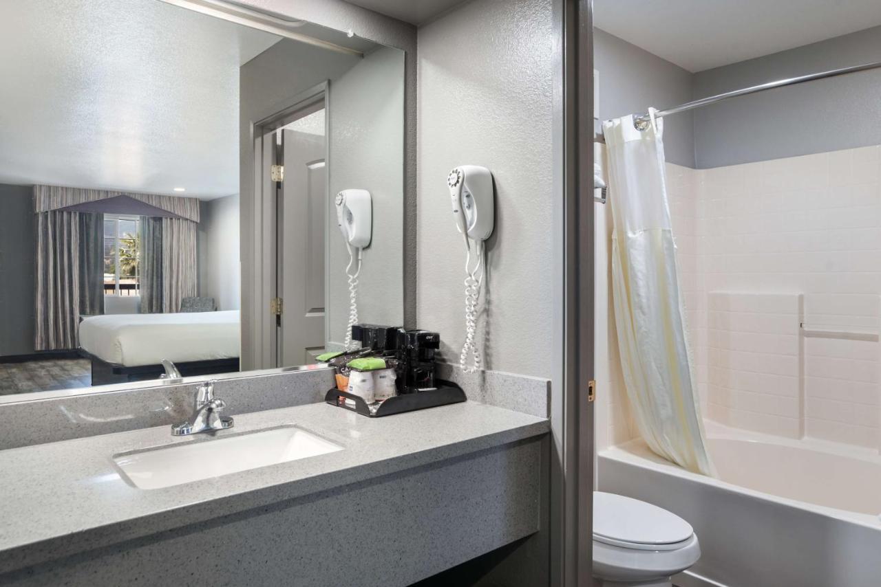Surestay Hotel By Best Western Ukiah Exterior photo