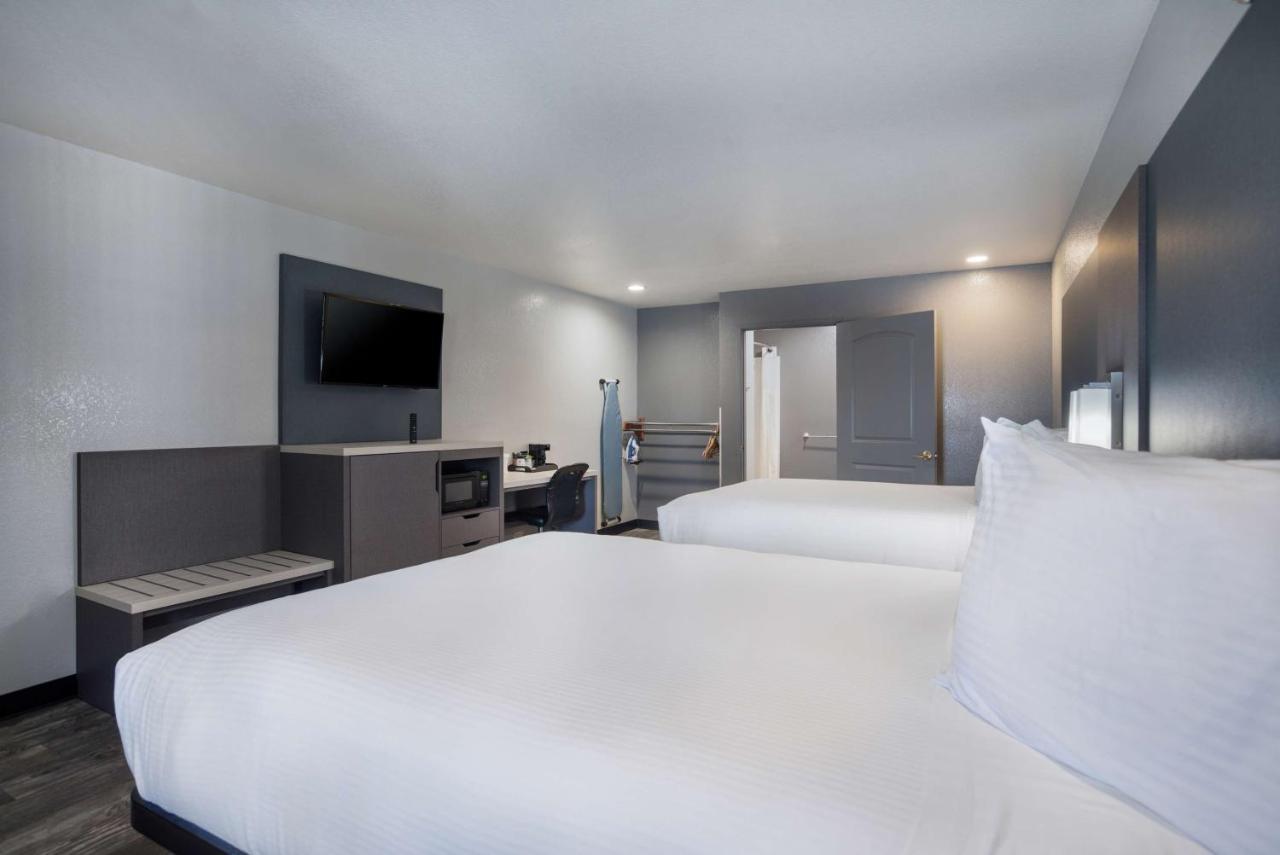 Surestay Hotel By Best Western Ukiah Exterior photo