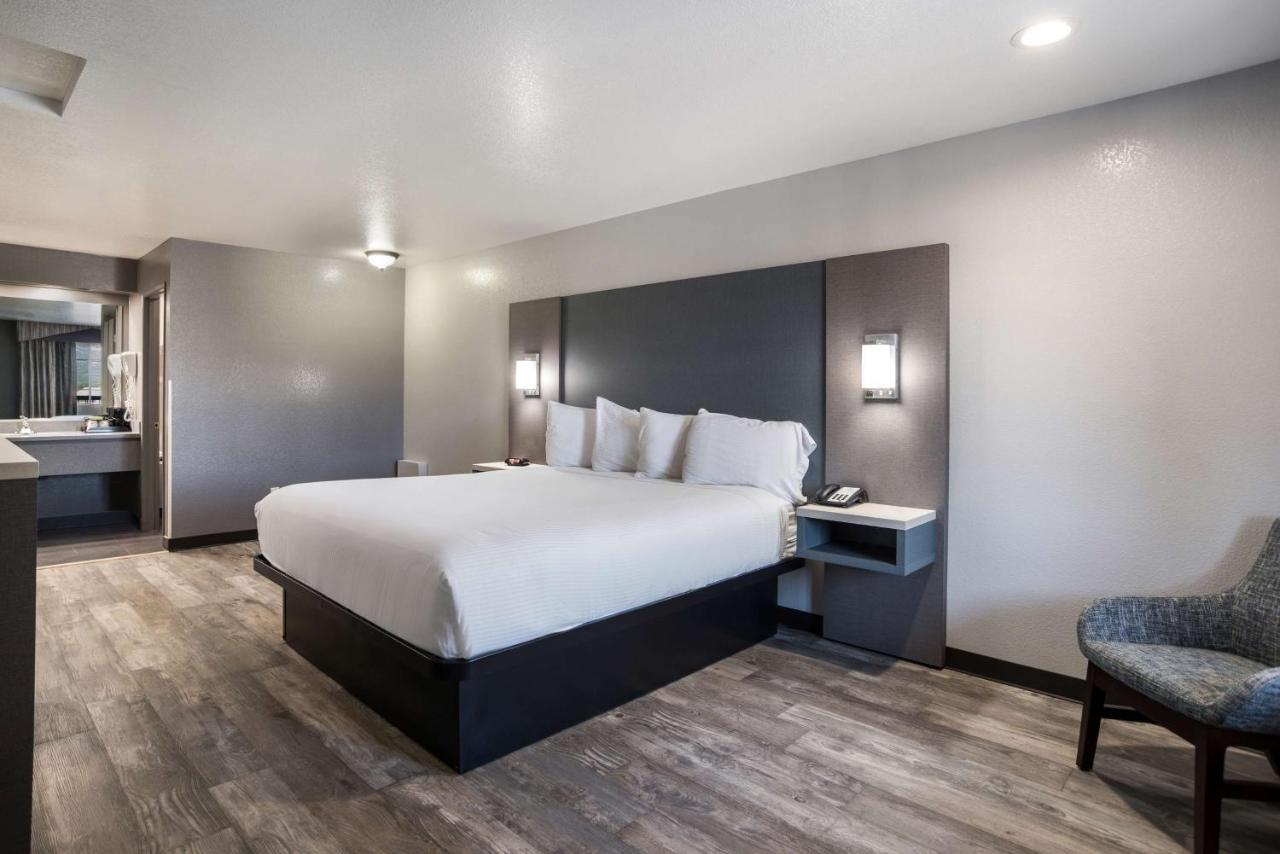 Surestay Hotel By Best Western Ukiah Exterior photo