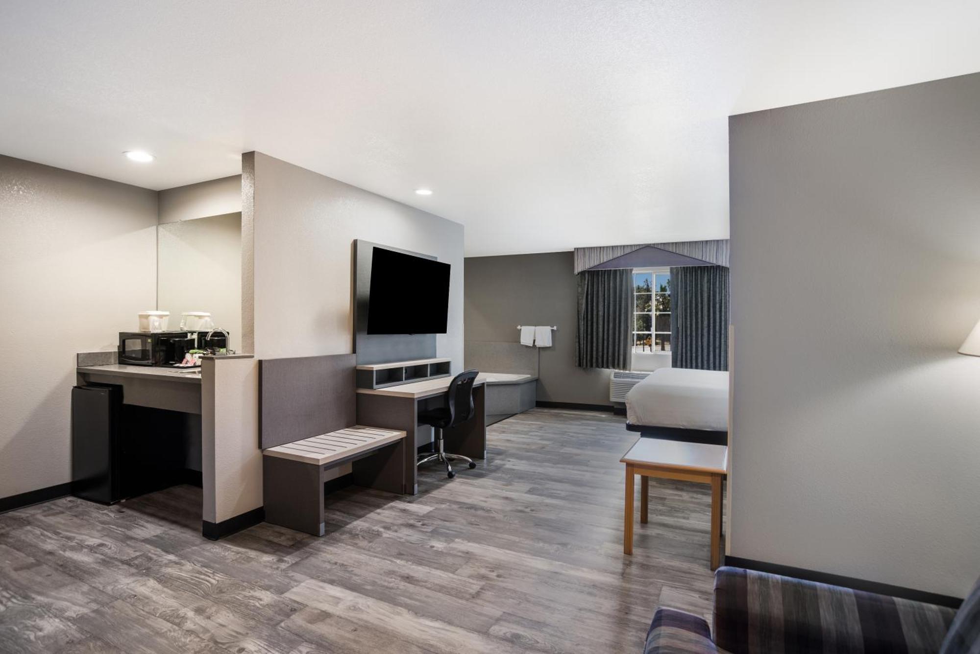 Surestay Hotel By Best Western Ukiah Exterior photo